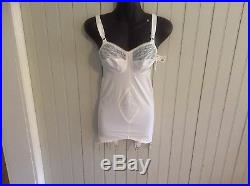 NIB 5715 Vintage White Young Smoothie body 34C open bottom girdle with 6 garters