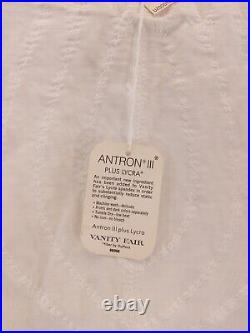 Vanity Fair girdle Medium white Tulip Style 51-015 6 garter clips Open Bottom