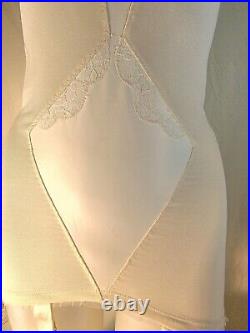 Vintage All In One Lily Of France Open Bottom Girdle 6 Garters