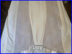 Vintage Sears Boned Girdle Open Bottom Lace Inset Size 30 1950's NOS