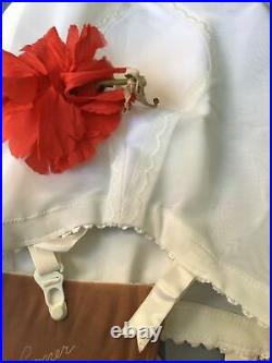 Vintage open bottom GIRDLE With 4 Garters EXQUISITE FORM MEDIUM Old Stock